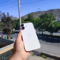 آیفون ۱۶ نرمال سفید