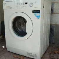 فروش یک دستگاه لباسشویی در حد نو