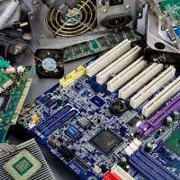 خریدوفروش کامپیوترهای قدیمی و  حتی قطعات سوخته