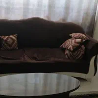مبلمان هفت نفره بادوعددمیزجلومبلی بزرگ