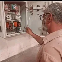 برقکار رفع اشکال برقی ساختمان و صنعتی تعمیر آیفون