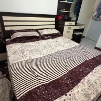 سرویس خواب دو‌نفره به همراه ایننه و کنسول و تشک