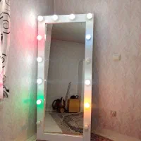 آینه قدی چراغ دار