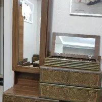 میز آرایشی در حد نو