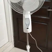 پنکه ایستاده