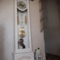 ساعت  ایستاده