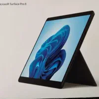سرفیس Pro 8 با کیبورد Signature Slim Pen 2 اکبند