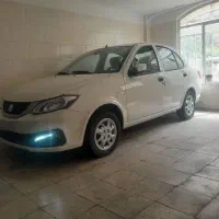 ساینا s تحویل فرودین