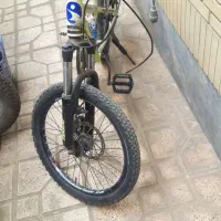 یک عدد دوچرخه ۲۰ تمیز
