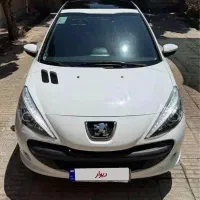 ۲۰۷ سقف شیشه مدل ۱۴۰۱ بدون رنگ نو فروش فوری