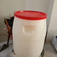 بشکه پلاستیکی ۱۰۰ لیتری یا ۱۲۰ لیتری