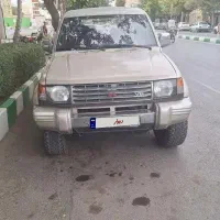 پاجرو۱۹۹۳فول عمانی تمیزبه شرط معاوضه هم دارم