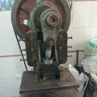 دستگاه پرس ضربه ای ۶ تنی