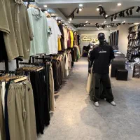 فروشنده