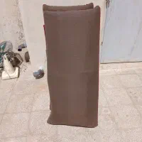 پشتی در حد نو