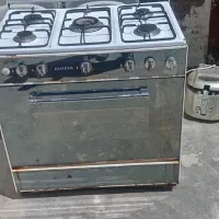 اجاقگاز تازه وکابینت ظرفشویی .