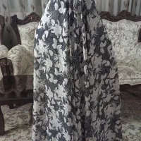یک چادر رنگی نوی نو دوخته شده