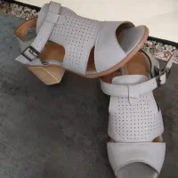 پیراهن مجلسی نو وکفش تابستونی زنونه