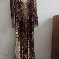 لباس مجلسی بلندخیلی شیک  یباراستفاده شده