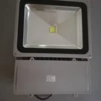 پرژکتور 100 وات