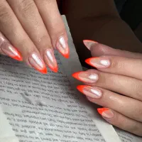 خدمات و اموزش ناخون
