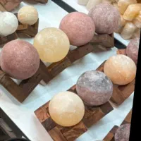 گوی و ظرف چوبی