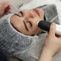 پاکسازی پوست فیشیال|خدمات آرایشگری و زیبایی|اصفهان, سپاهان‌شهر|دیوار