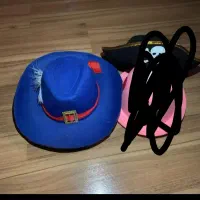 کلاه زیبا|لباس|شیراز, تندگویان|دیوار