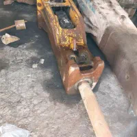 خرید و فروش انواع پیکورهای بیل مکانیکی