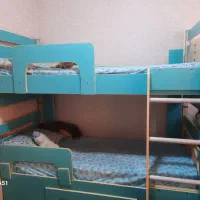 تخت دو طبقه در حد