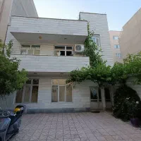 خانه ویلایی دو طبقه ۲۰۰ متری