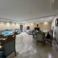 ۱۳۰ متر ۳ خواب ۲ پارکینگ لوکس گلستان شمالی