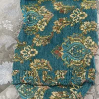 روبالشی فیروزه ای