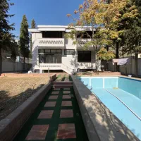 800-متر-زمین-3-طبقه-بنا-ویلایی-خوش-نقشه