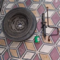 رینگ و لاستیک و جک پیکان