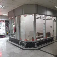مغازه در چهارراه امام خمینی در بر خیابان