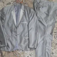 کت و شلوار  . یک بار پوشیده شده