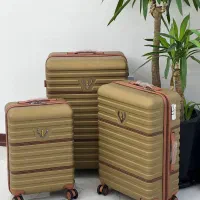 چمدان نشکن لوکس و چشمگیر مسافرتی کسا اصفهان متنوع