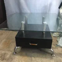 میز وسط شیشه ای