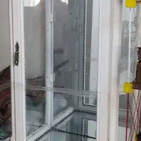 ویترین چوبی سفید