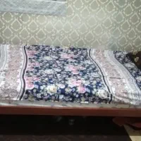 تخت یک نفره