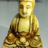 مجسمه یشم بودا کهنه