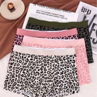 الگو شورتک زنانه