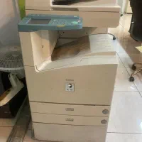 یک دستگاه کپی  کانن ۲۲۰۰