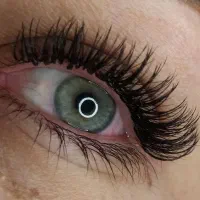 اکستنشن مژه (کاشت مژه)