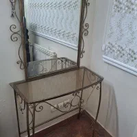 تختخواب و میز کنسول فرفرژه