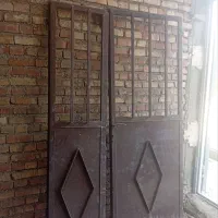 درب آهنی کاملا سالم