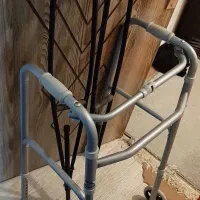 واکر و عصا در حد نو نو