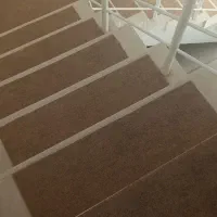 موکت راه پله جنس عادی