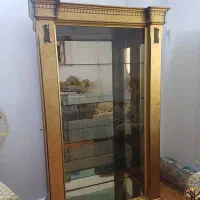 ویترین از جنس چوب گردو ویژه
